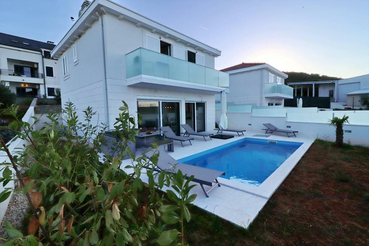 Villa Dalmatinka Drače المظهر الخارجي الصورة